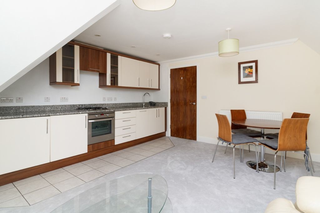 Property photo 3 of 6 1062905