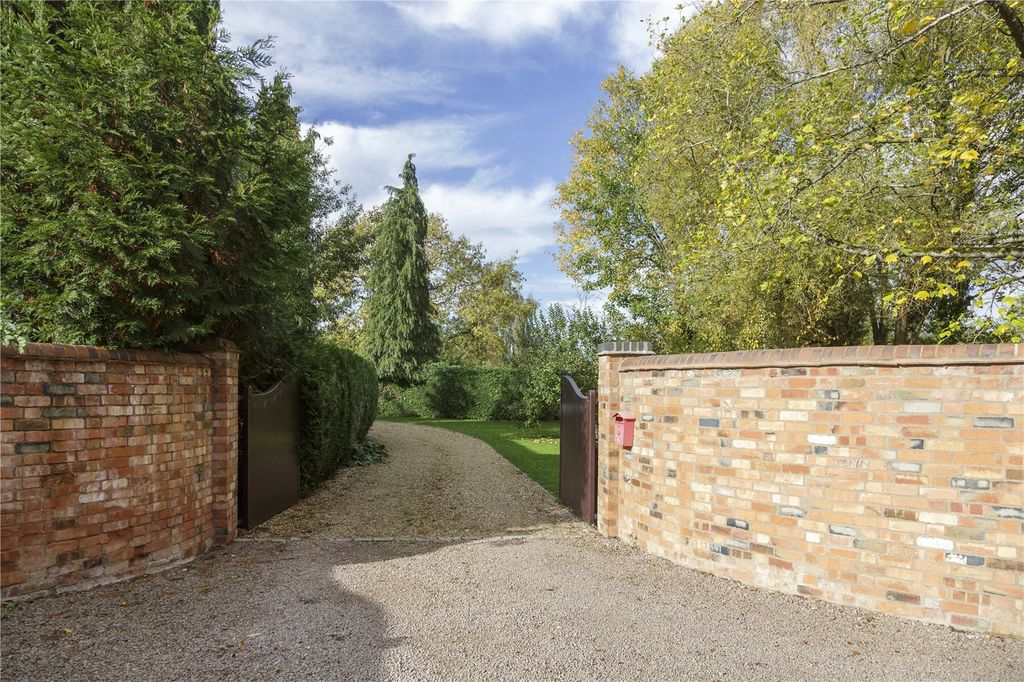 Additional image 18 of 6 bed detached house for saleEvesham, Worcestershire WR11