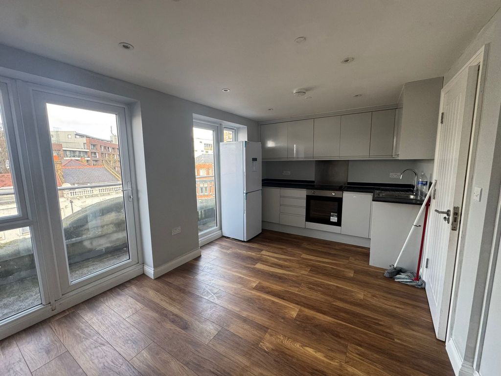 Property photo 2 of 5 Gallery