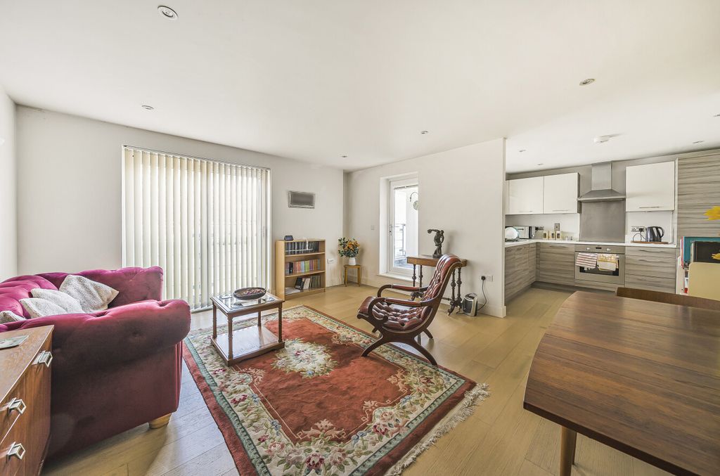 Property photo 3 of 12 Sitting Room