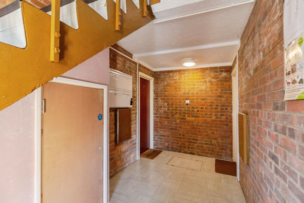 Additional image 13 of 2 bed flat for saleSouthcourt Road, Leighton Buzzard LU7