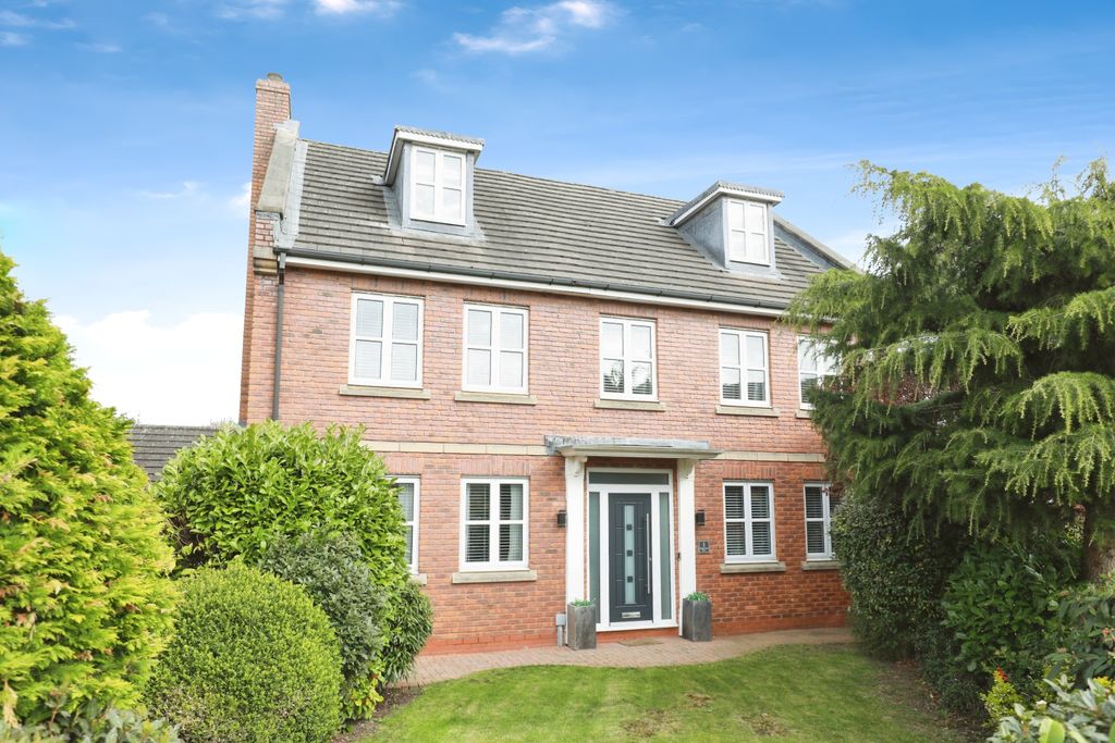 Property photo 1 of 41