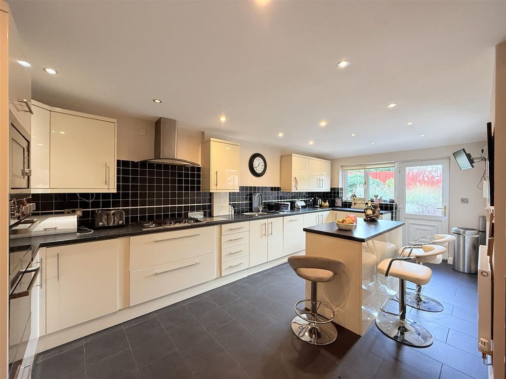 Property photo 3 of 19 Img_7920.Jpeg