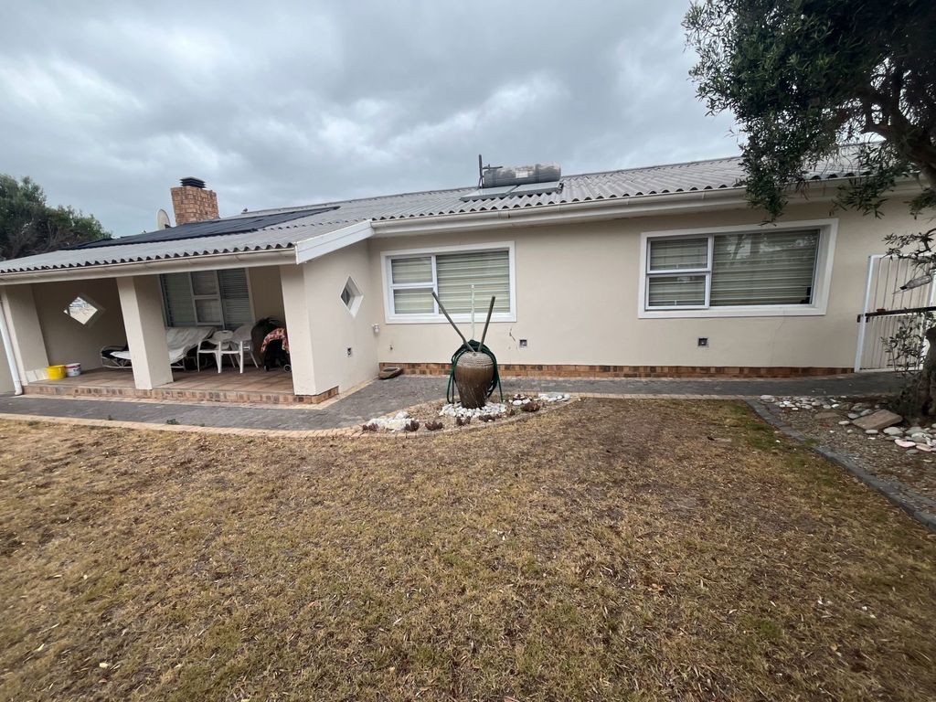 Property photo 2 of 55 1Sw1724390