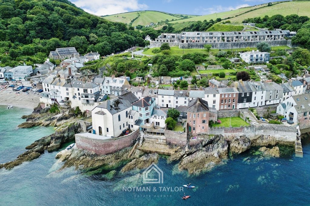 Property photo 3 of 26