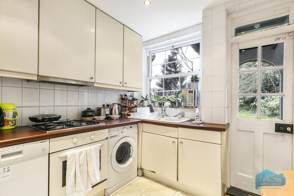 Property photo 2 of 3