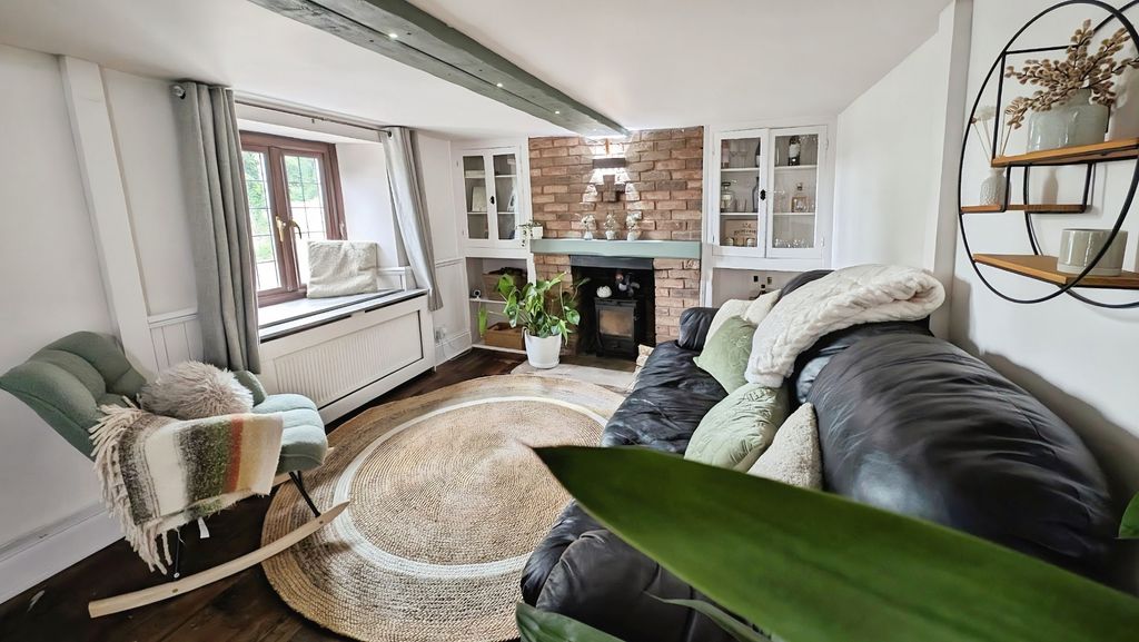 Property photo 2 of 36 Pbox-Img.Jpg