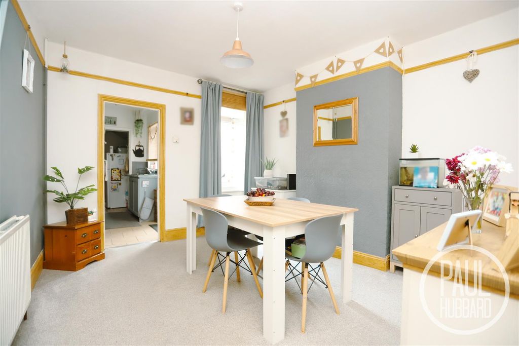 Property photo 3 of 15 Img_2511.Jpg