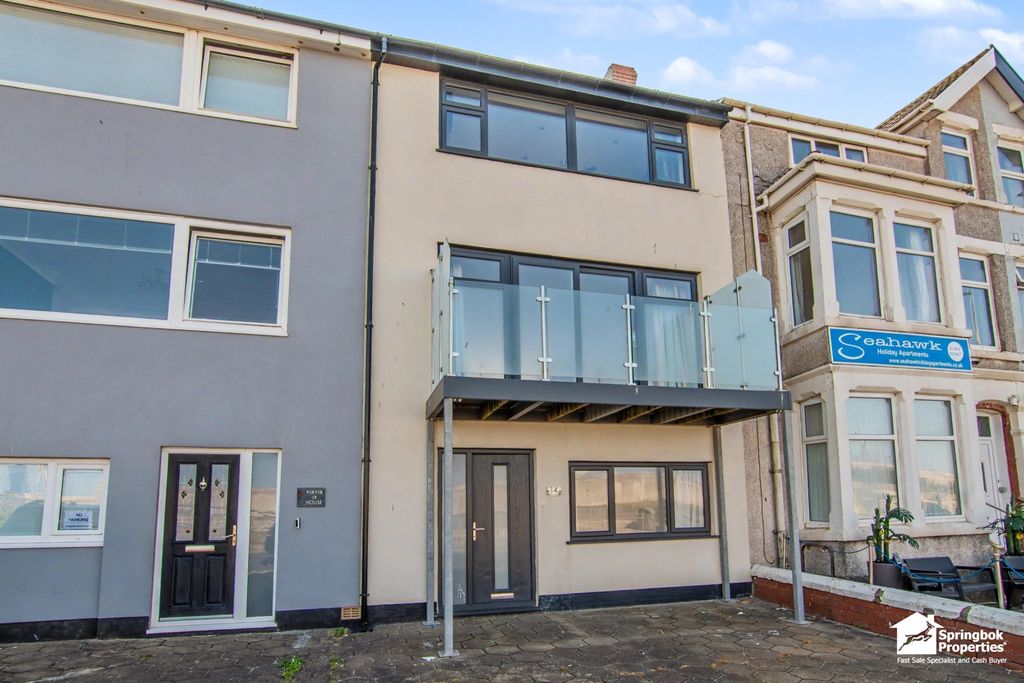 Property photo 1 of 16 Front View