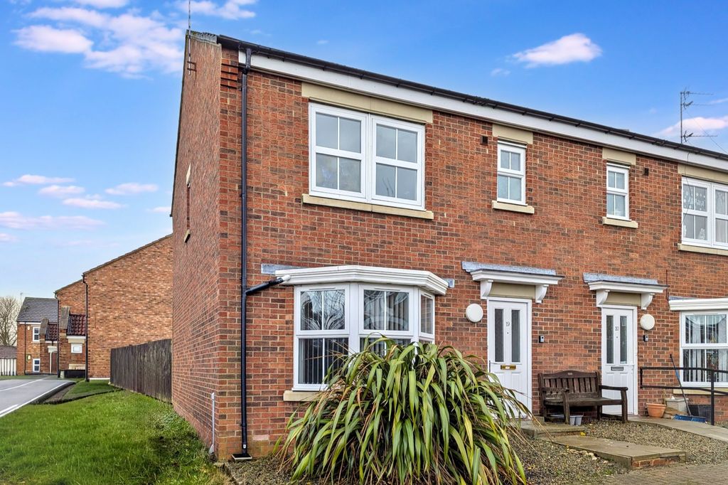 Property photo 1 of 14 19 Torwood Court, Cramlington, Northumberland, Ne23 2Bz