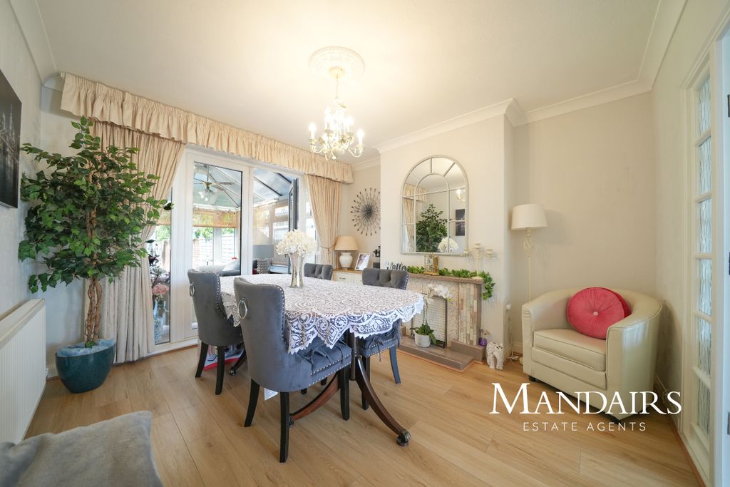 Property photo 1 of 36