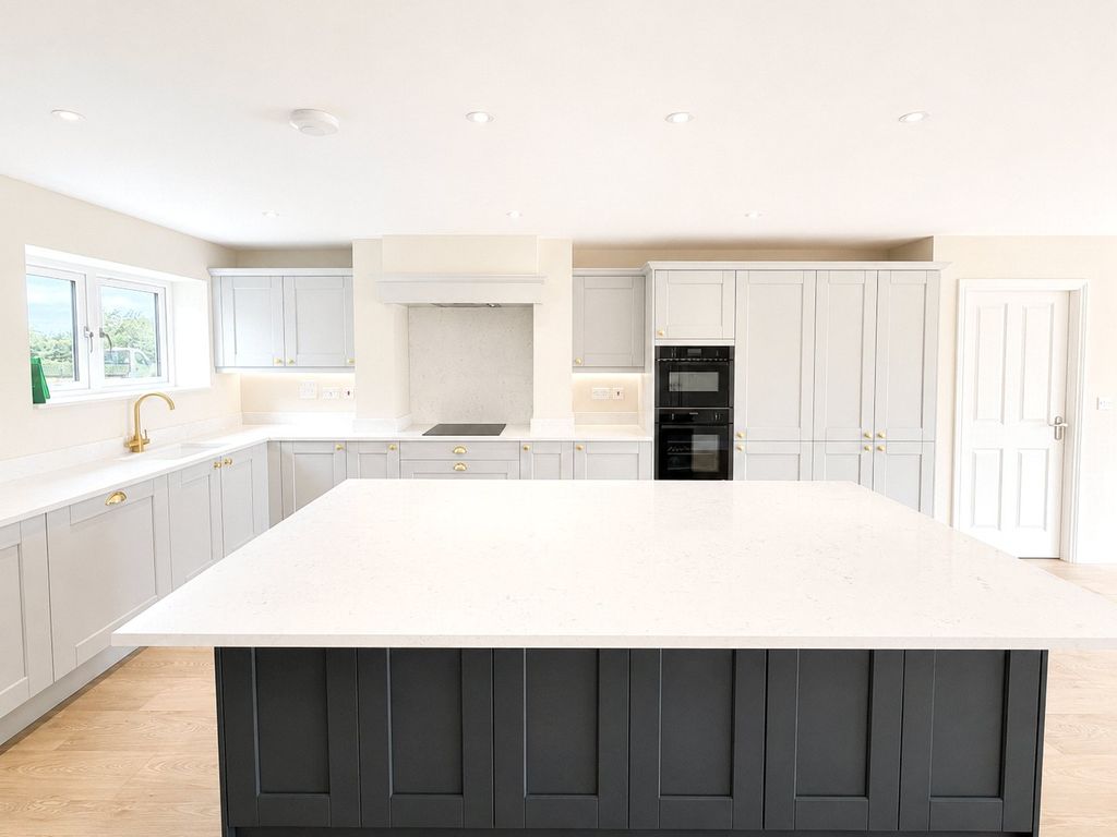 Property photo 2 of 21 Picture No. 05