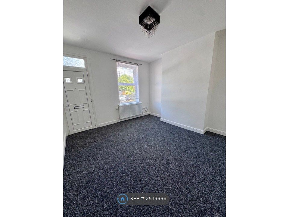 Property photo 2 of 10 Living Room