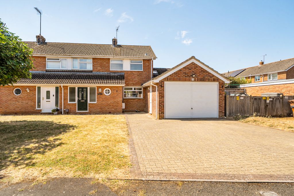 Property photo 1 of 20 150392115