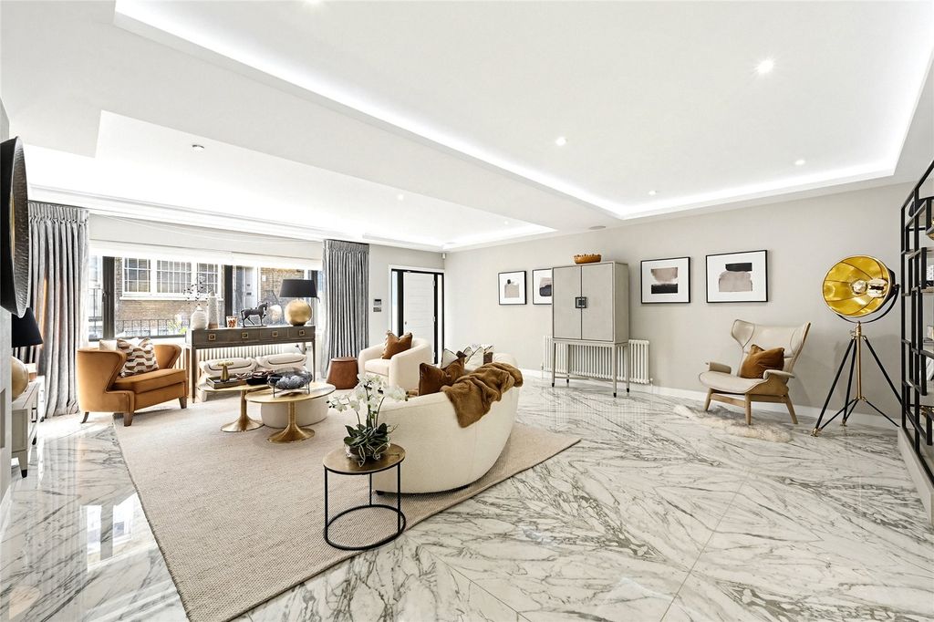 Property photo 3 of 22 Reception Room