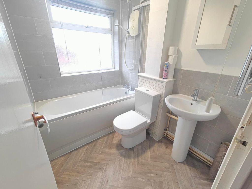 Property photo 1 of 11 Image