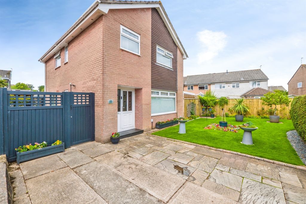 Property photo 1 of 23