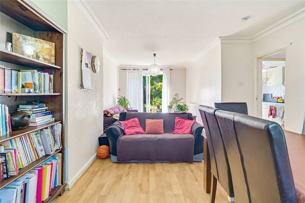 Property photo 2 of 11 Picture No. 21