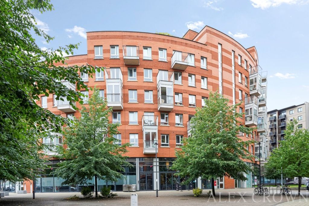 Property photo 1 of 9