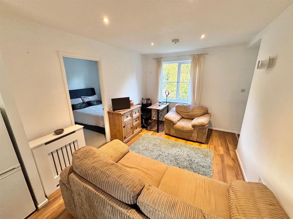 Property photo 3 of 14 1.Jpg