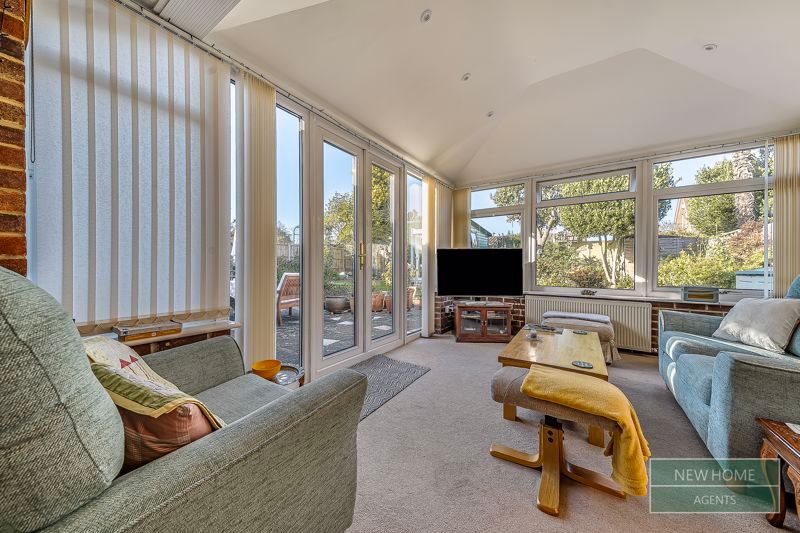 Property photo 3 of 21 Photo 8