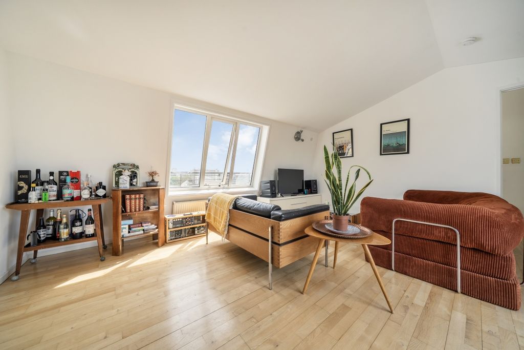 Property photo 1 of 19 1468867-6-6A196Ef...