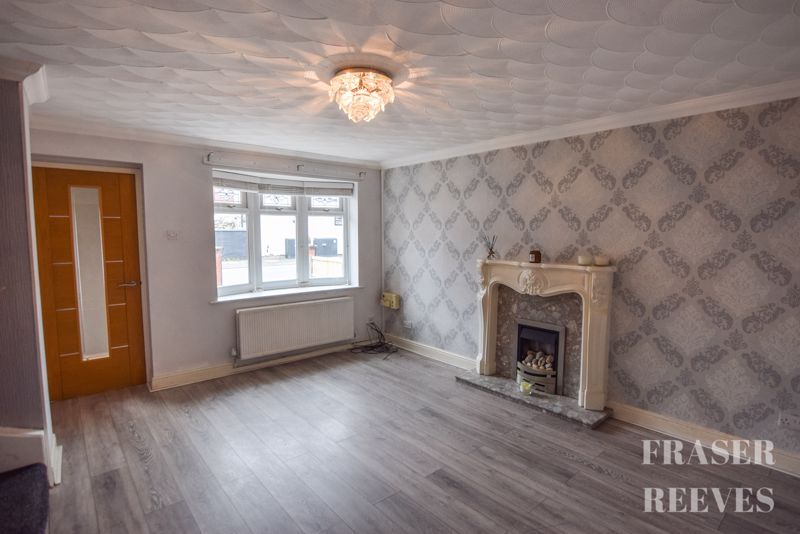 Property photo 3 of 21 Living Room