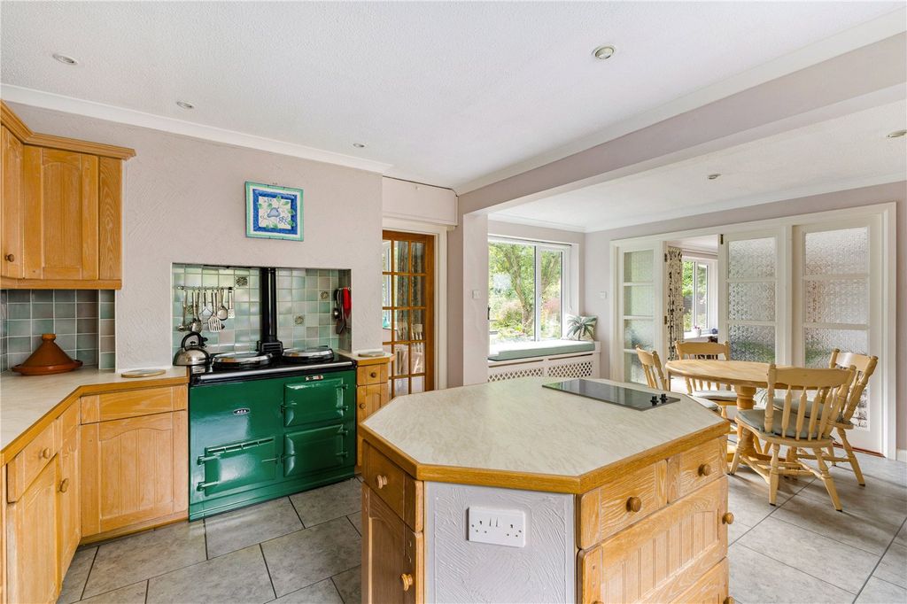 Property photo 2 of 16 Kitchen