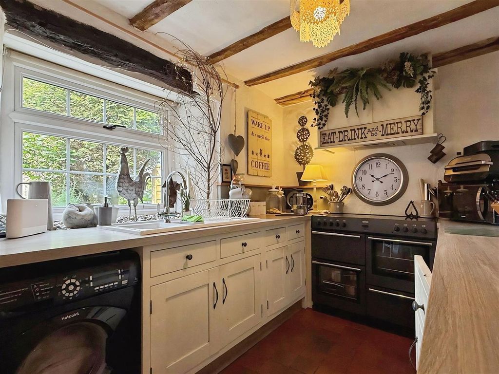 Property photo 2 of 33 Kitchen