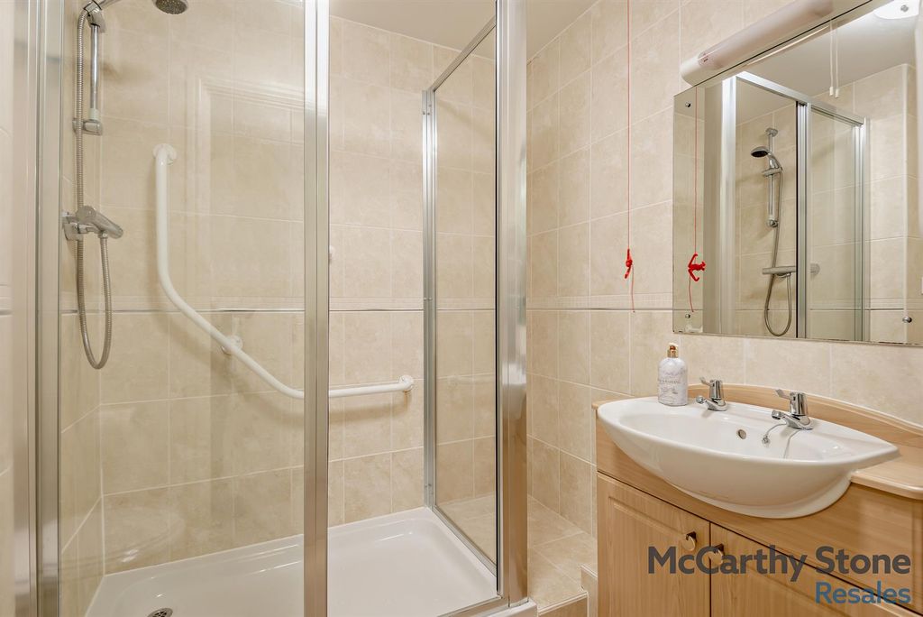 Additional image 14 of 1 bed flat for saleRadford Court, Tower Road, Liphook GU30