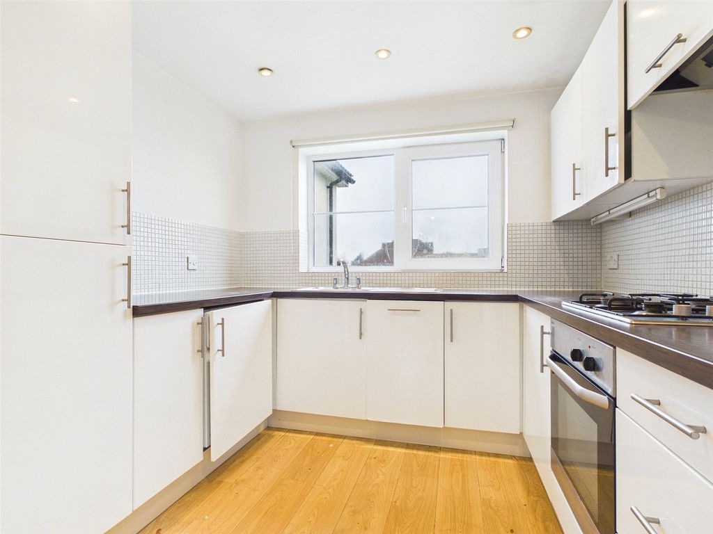 Property photo 3 of 6 Picture No. 01