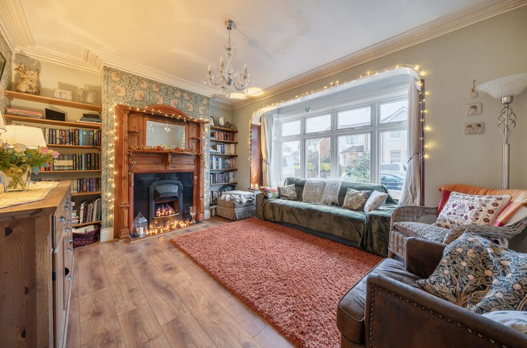 Property photo 2 of 15 1396460-29-695Fd7...