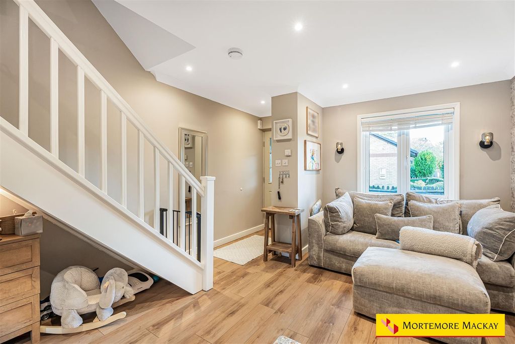 Property photo 2 of 17 22_67736_Watermarked.Jpg