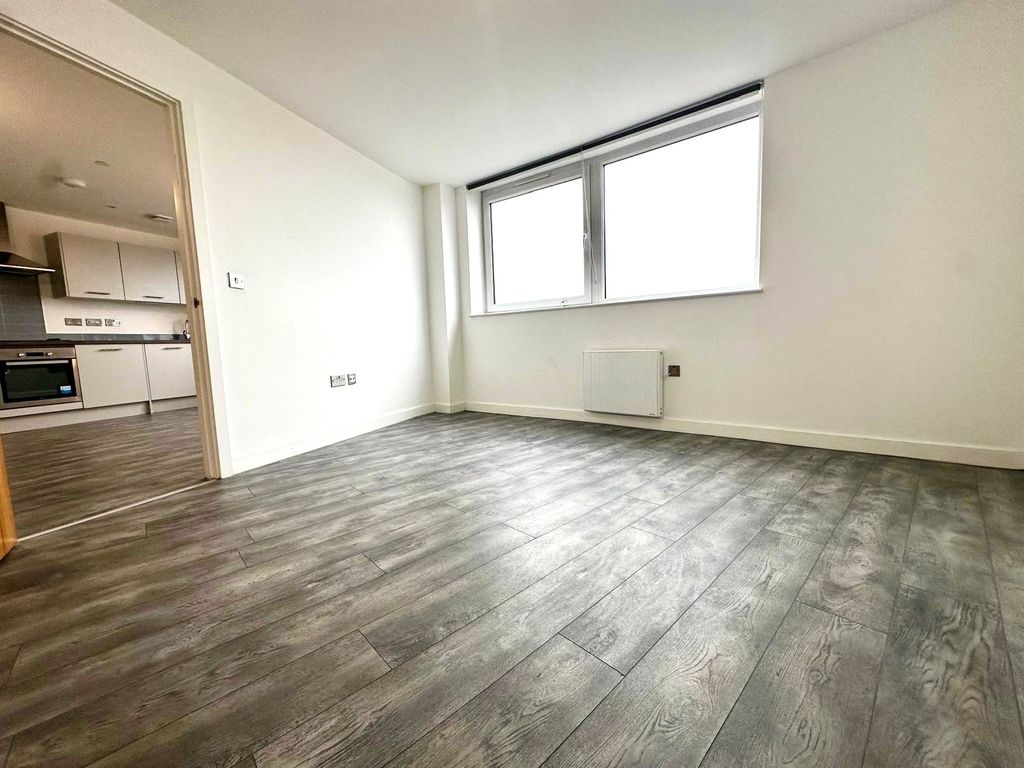 Property photo 3 of 4