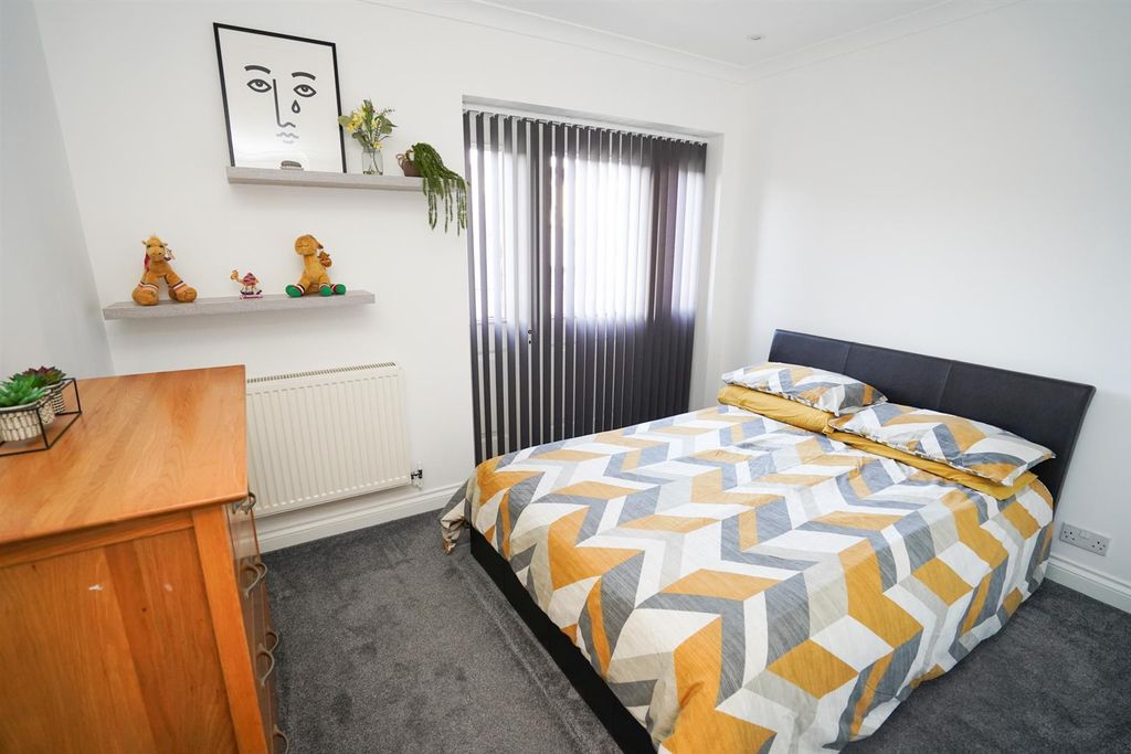 Additional image 9 of 3 bed flat for saleMarlen Court, Bideford EX39
