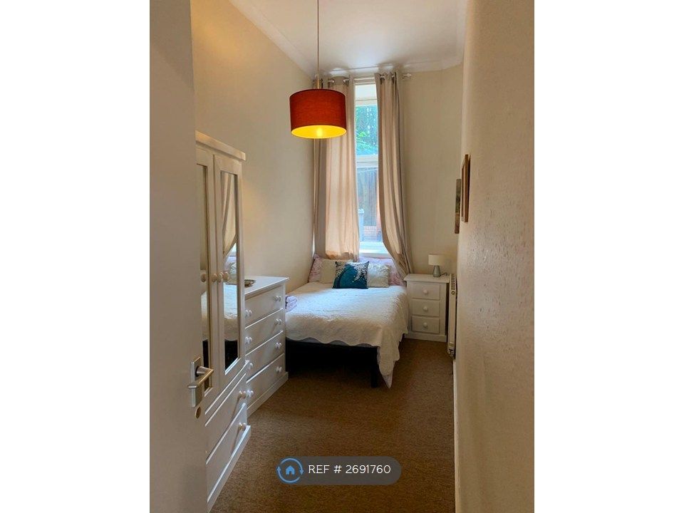 Property photo 1 of 9 Second Small Bedroom