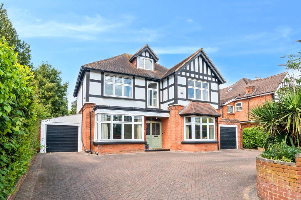 Property photo 1 of 28