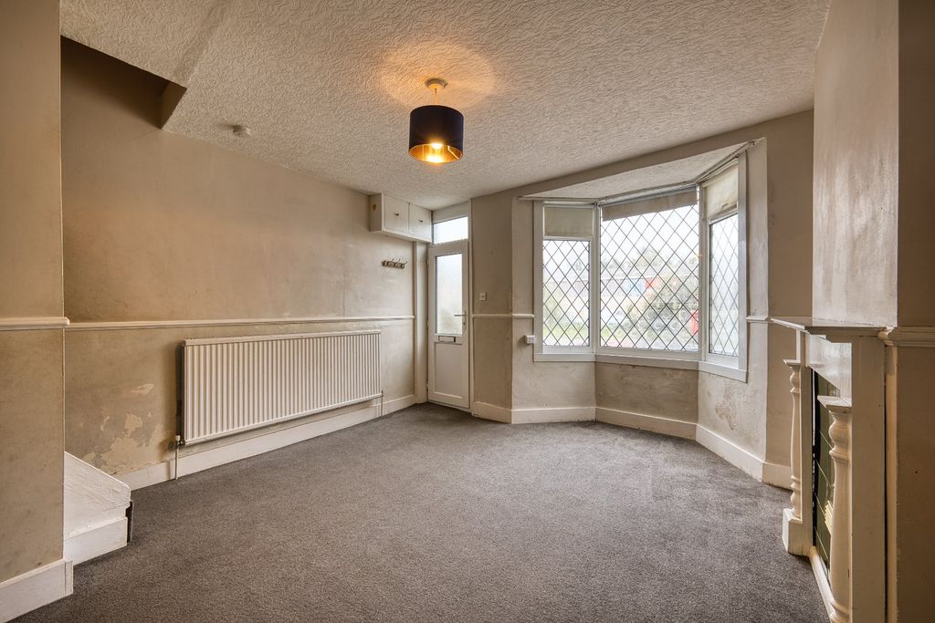 Property photo 2 of 7 Picture 2