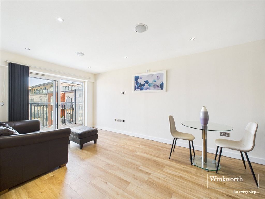 Property photo 2 of 9 Living Room Openplan