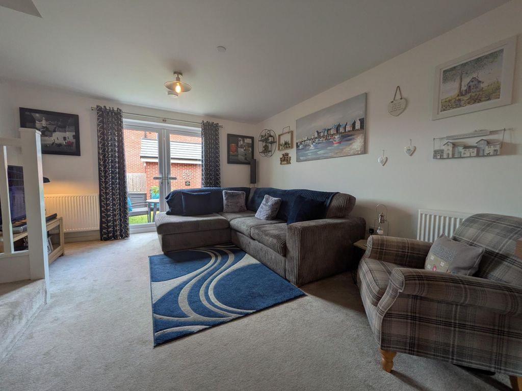 Property photo 2 of 7