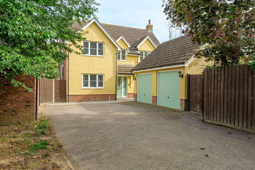 Property photo 1 of 23