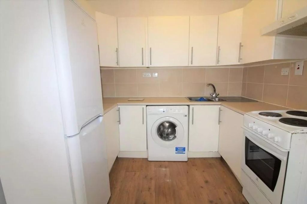 Property photo 2 of 6