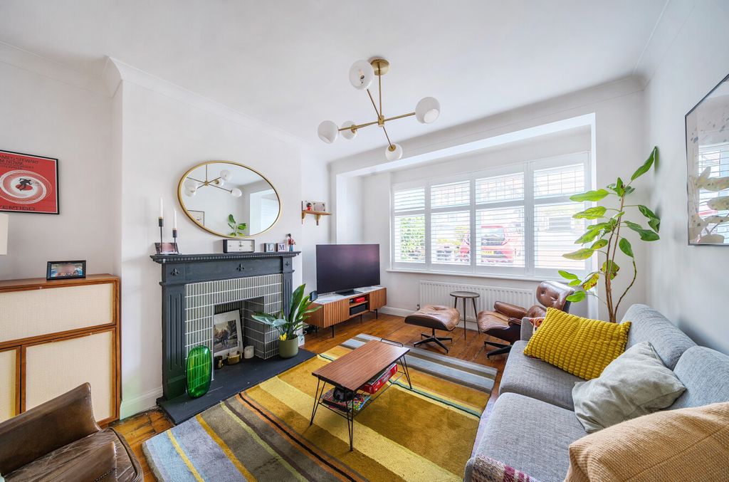 Property photo 2 of 16 1500916-12-6A7345...