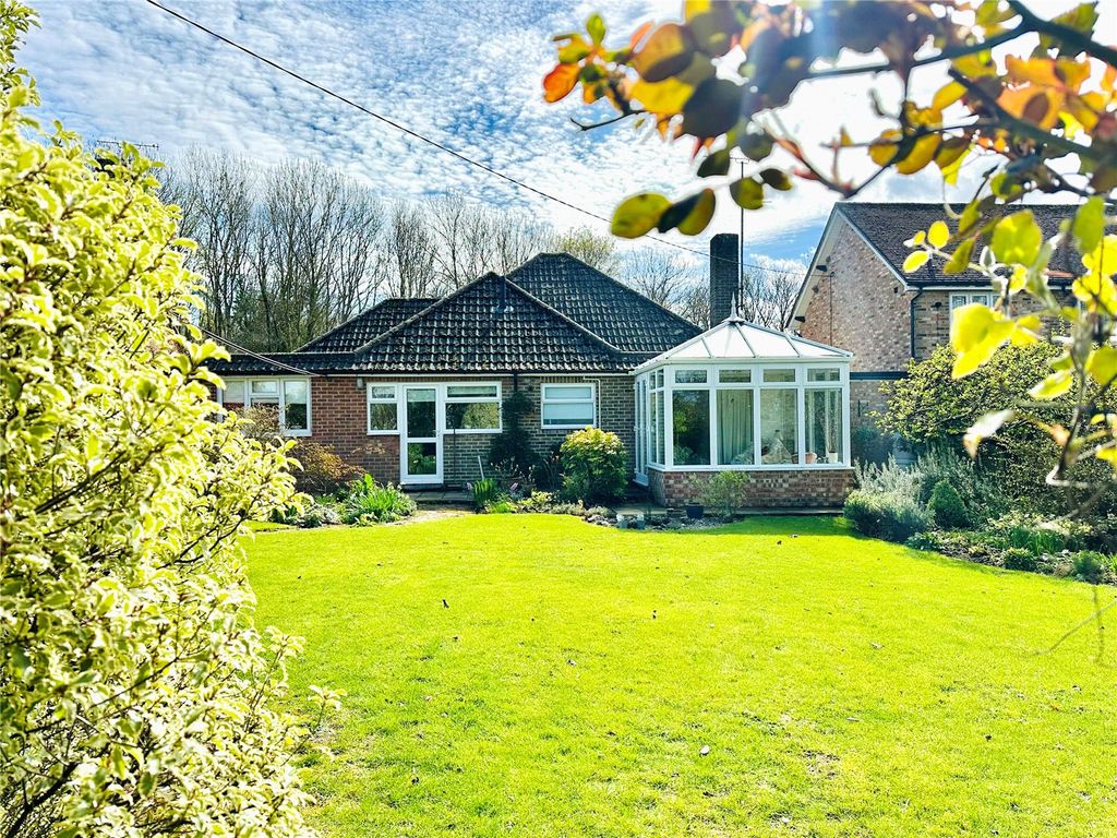 Property photo 2 of 13 Picture No. 24