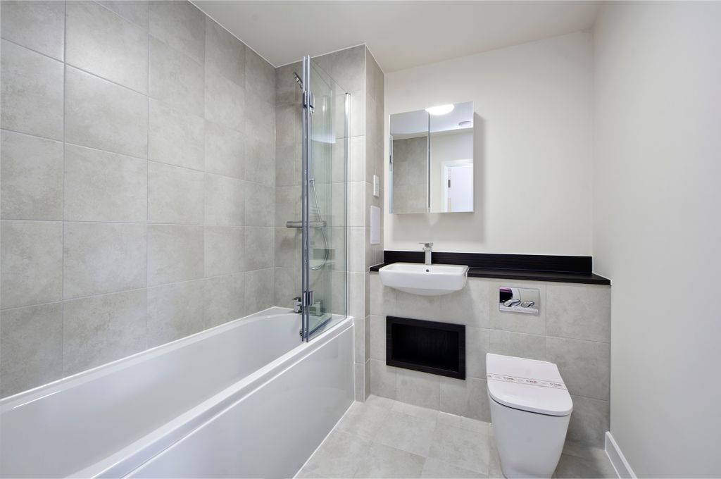 Property photo 2 of 16 Flat 10 Honeysuckle Hse-4011