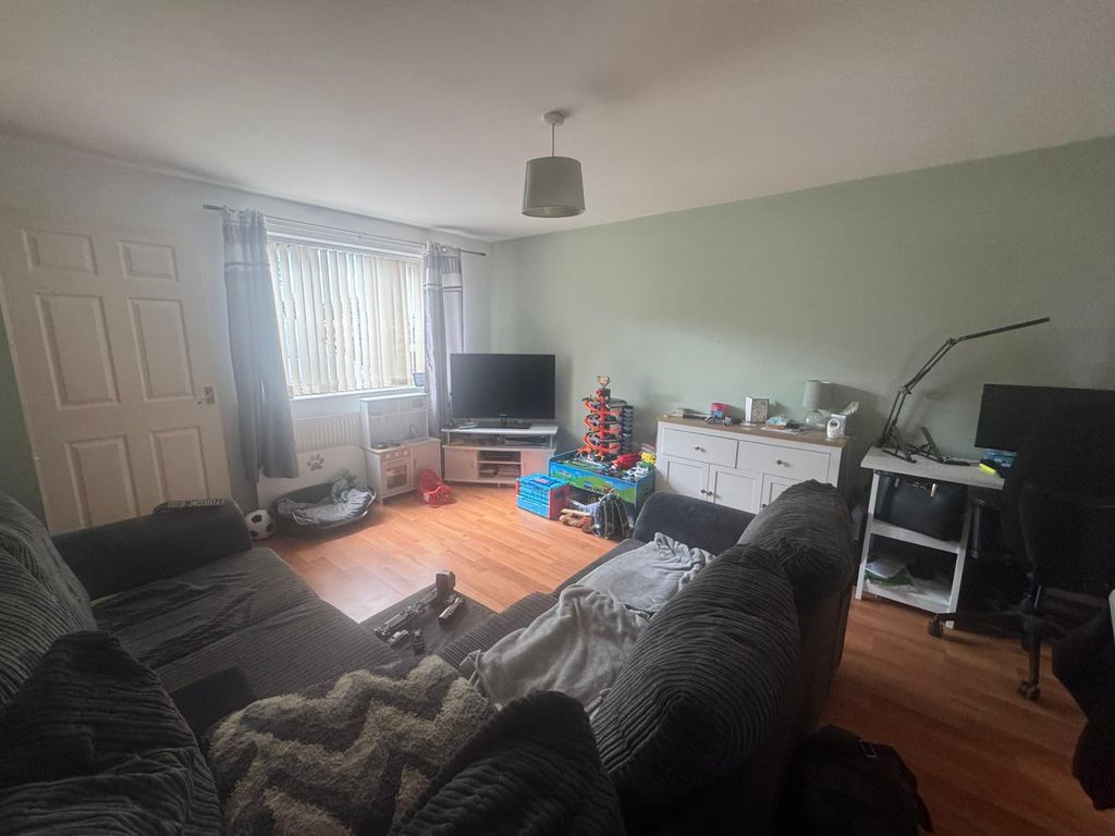 Property photo 3 of 16 Image
