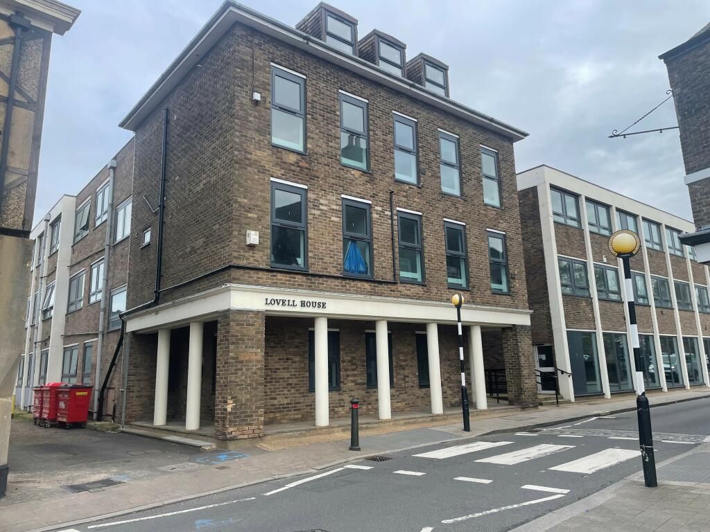 Property photo 1 of 3