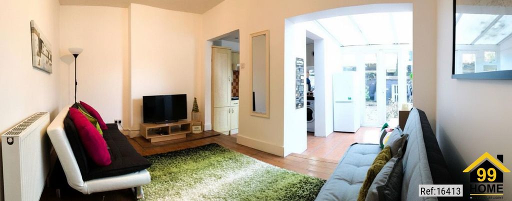 Property photo 2 of 12 Photo 1