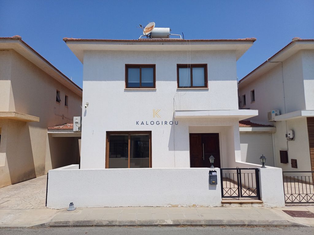 Property photo 1 of 20