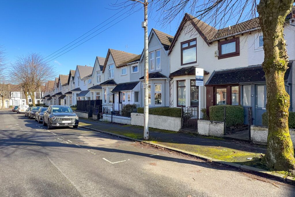 Property photo 2 of 20